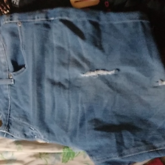 Pants - Picture 2 of 3